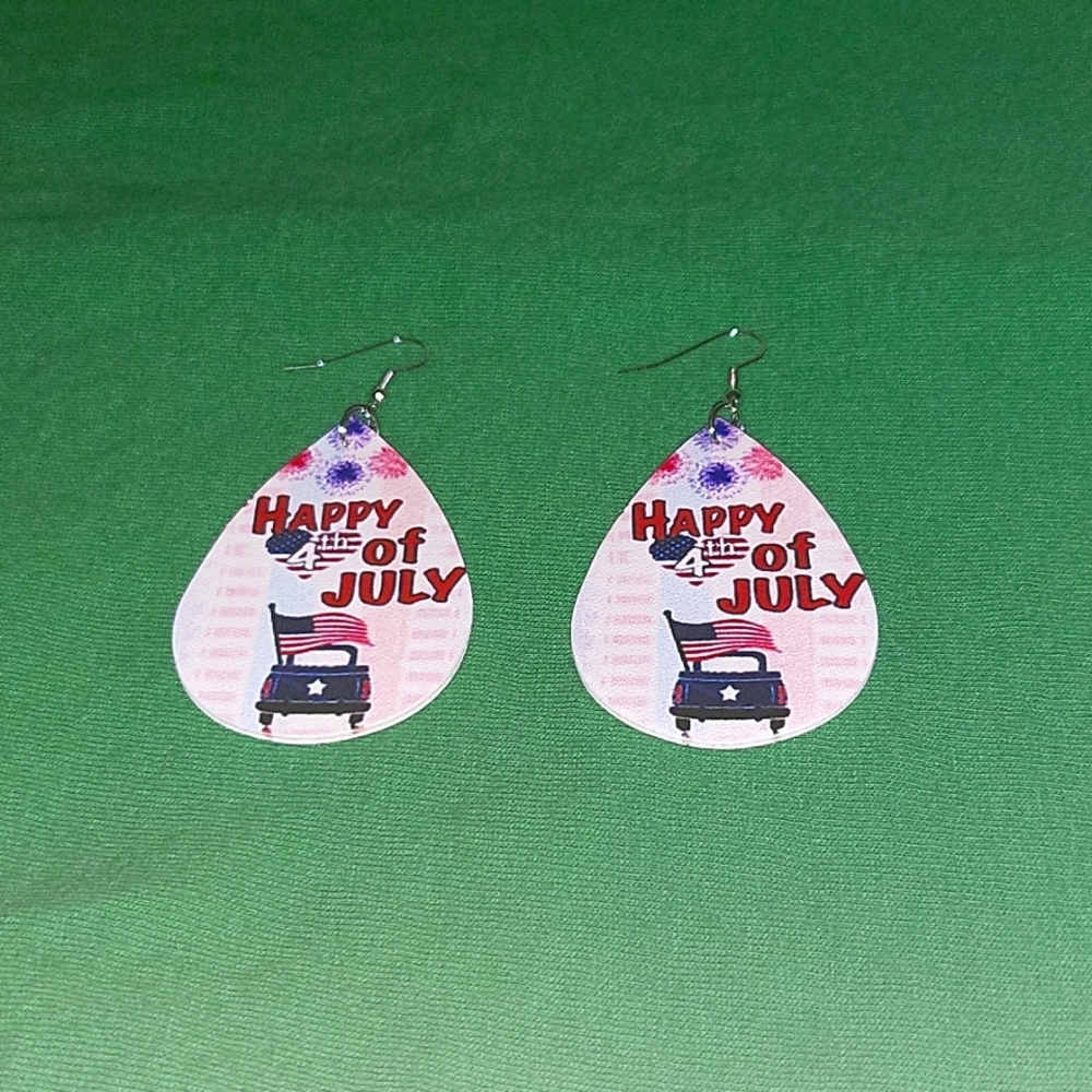 Double-Sided Independence Day Pierced Earrings